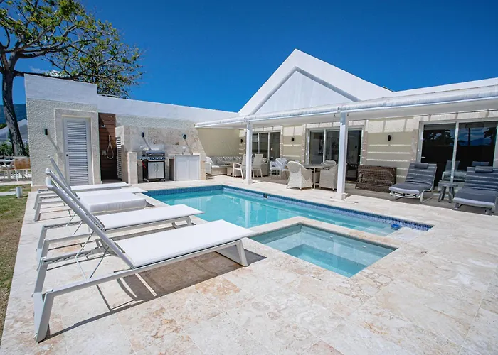 Deluxe Villa